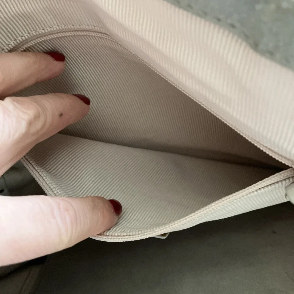 margot Suede Tote Bag in Light Gray